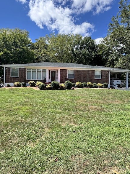 17 Turkey Creek Hwy, Carthage, TN 37030