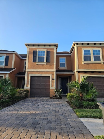 3216 Painted Blossom Ct, Lutz, FL 33558