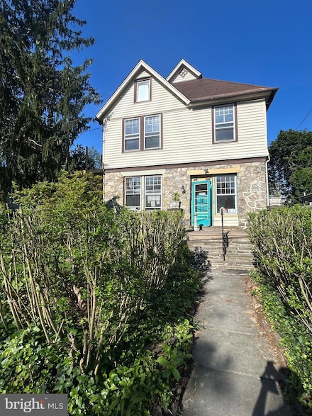 212 Forrest Ave Unit B, Narberth, PA 19072