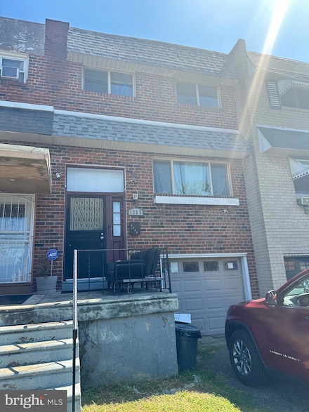 1325 N 13th St, Philadelphia, PA 19122