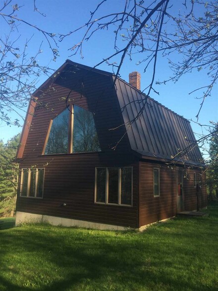 509 N Cambridge Rd, Cambridge, VT 05464