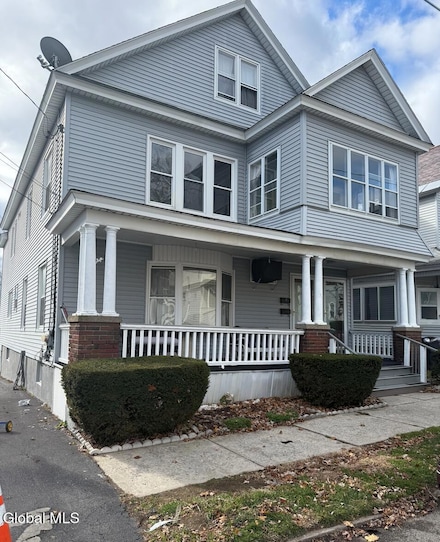58 Lincoln Ave, Amsterdam, NY 12010