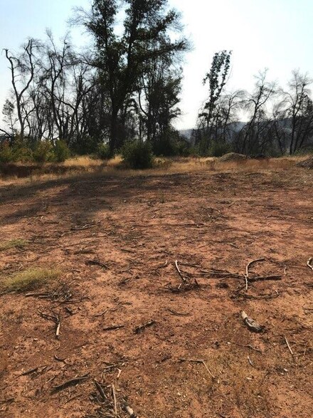 10075 Tilton Mine Rd, Redding, CA 96001