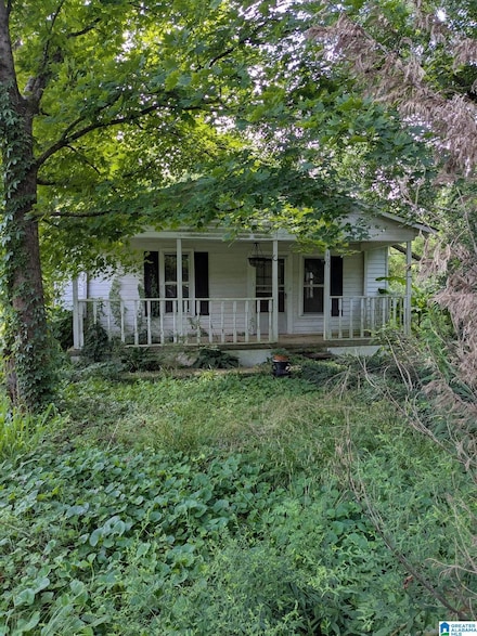 405 W 10th St, Tuscumbia, AL 35674
