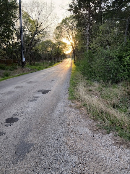 965 Johnson Ln, Midlothian, TX 76065
