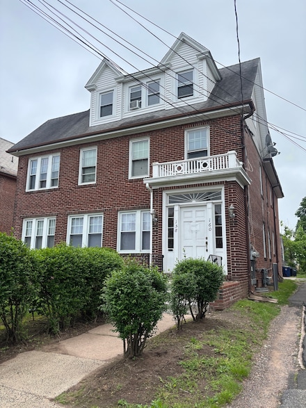 160 Elm St, West Haven, CT 06516
