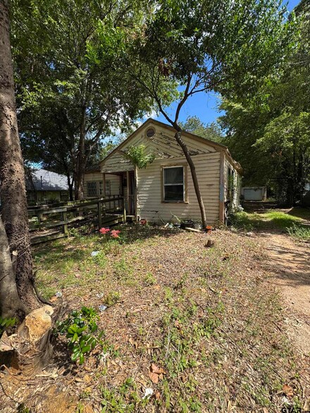 1807 N Church Ave, Tyler, TX 75702