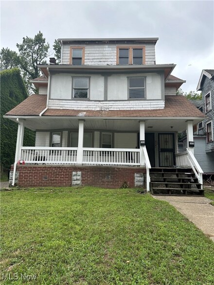 1056 E 99th St, Cleveland, OH 44108