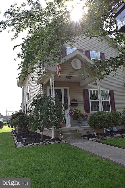 612 N Chestnut St, Palmyra, PA 17078