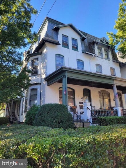 342 Windsor St, Reading, PA 19601