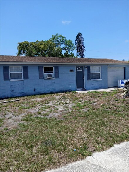 12448 114th St, Largo, FL 33778