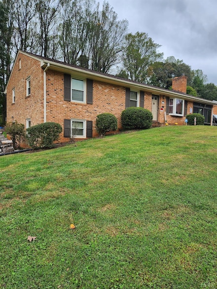 155 Wellington Dr, Lynchburg, VA 24502