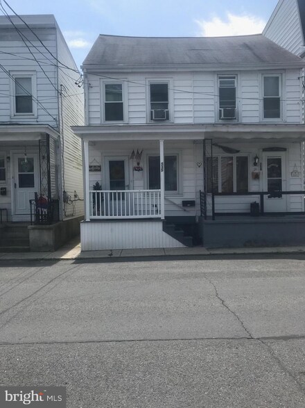 535 Lewis St, Minersville, PA 17954