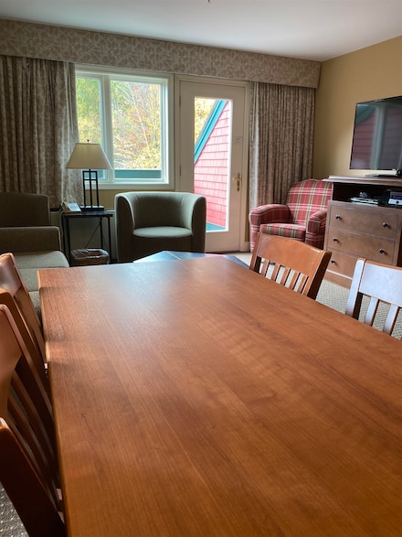 201/03 Qt.3, 89 Grand Summit Way, Dover, VT 05356