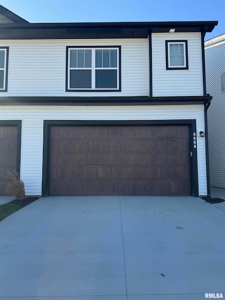 5888 Butterfield Ct, Bettendorf, IA 52722