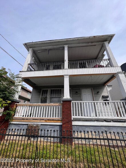 921 Pittston Ave, Scranton, PA 18505