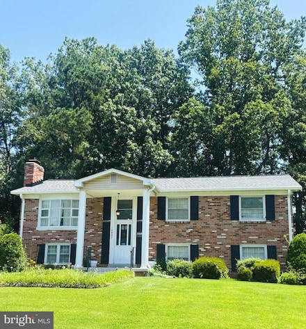 14807 Dillon Ave, Woodbridge, VA 22193