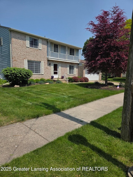 2115 Lyman Dr, Lansing, MI 48912