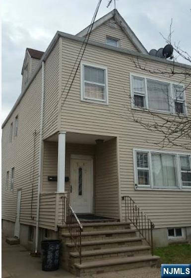 94 Locust Ave, Wallington, NJ 07057