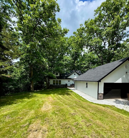 9051 E Mount Zion Church Rd, Hallsville, MO 65255
