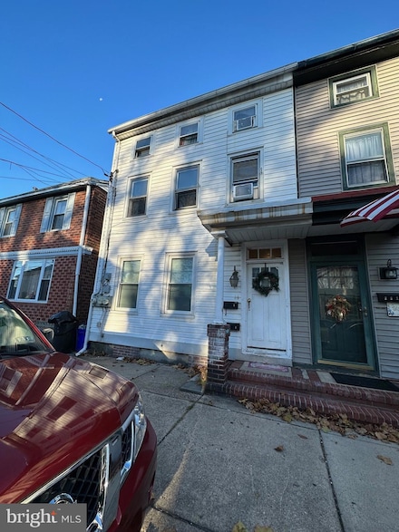 225 Wood St Unit 2, Bristol, PA 19007