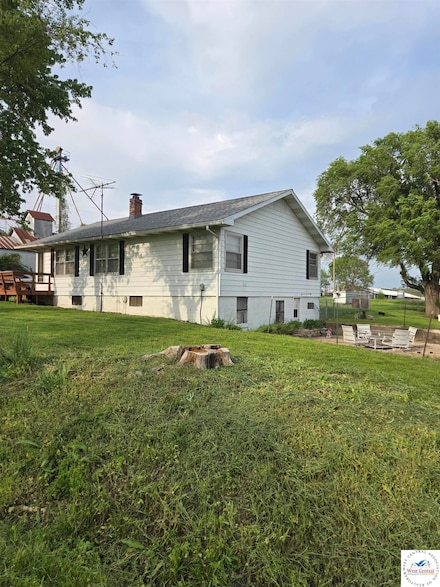 24155 Aa Hwy, Edwards, MO 65326