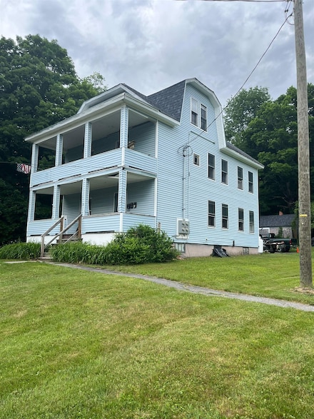 50 Winter St, Newport, NH 03773