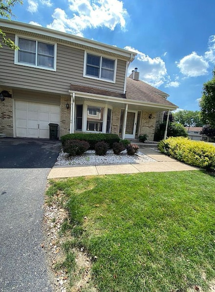 1916 Wisteria Ct Unit 3, Naperville, IL 60565