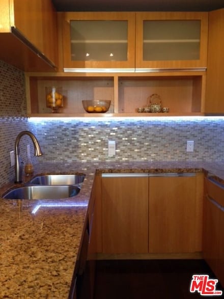 10501 Wilshire Blvd Unit 808, Los Angeles, CA 90024