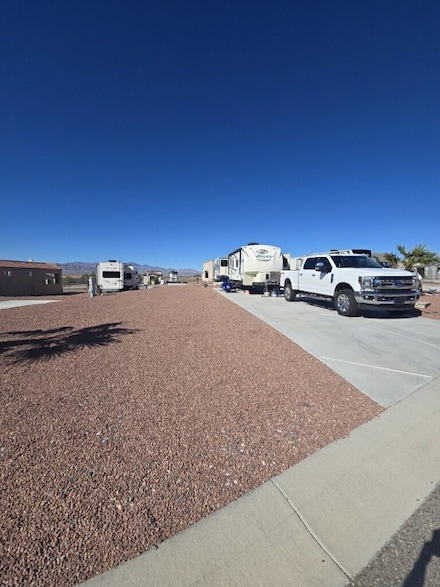 2345 Alamogordo Ln, Bullhead City, AZ 86442