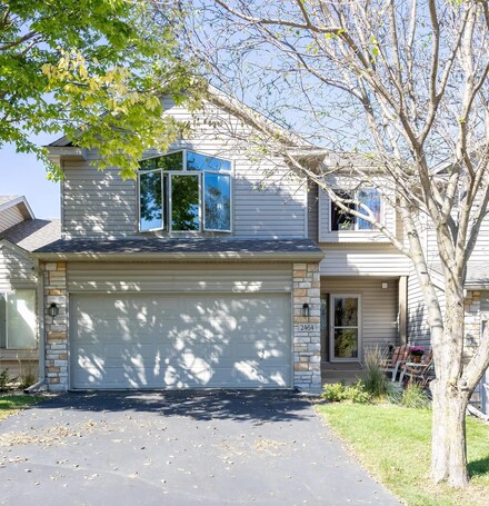 2464 Birn Hill Dr, Faribault, MN 55021