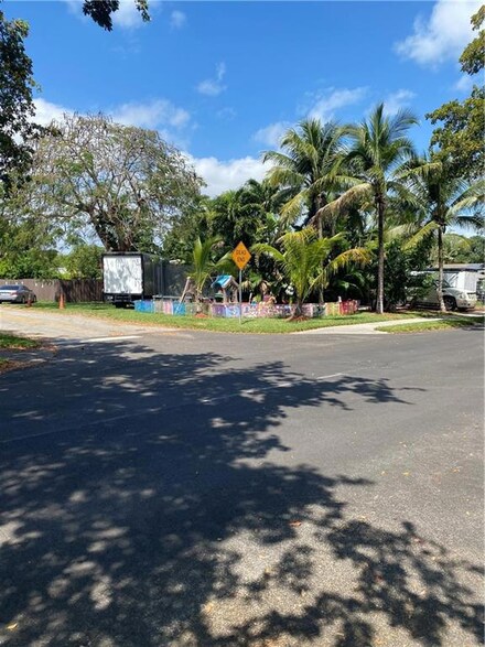 1332 S 20th Ave, Hollywood, FL 33020