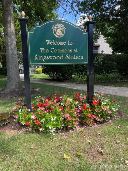 2305 Commons at Kingswood Dr Unit 5, East Brunswick, NJ 08816