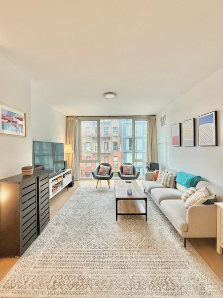 540 W 49th St Unit 401-SS, New York, NY 10019
