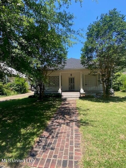 165 W 2nd St, Clarksdale, MS 38614