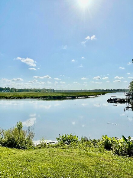 6240 Old Point Rd Unit A16, Hanahan, SC 29410