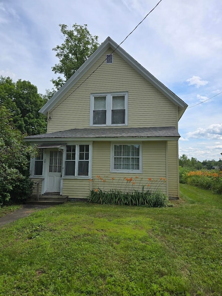 36 Henderson St, Brownville, ME 04414