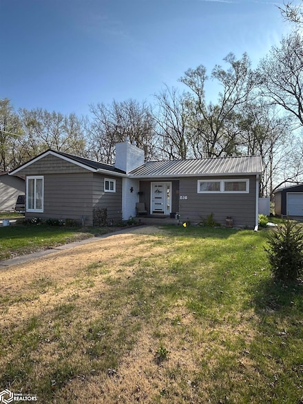 516 Crescent Ln, Fort Madison, IA 52627