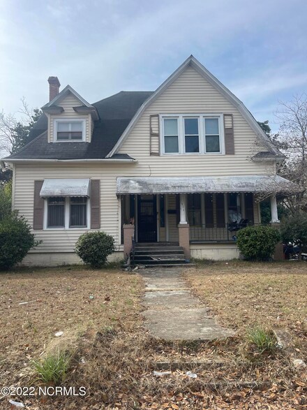 511 W Hamlet Ave, Hamlet, NC 28345