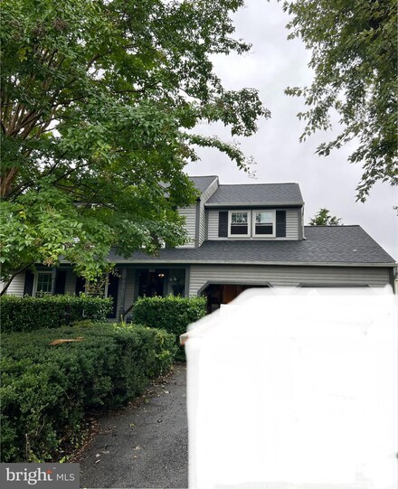 14 Schubert Ct, Silver Spring, MD 20904