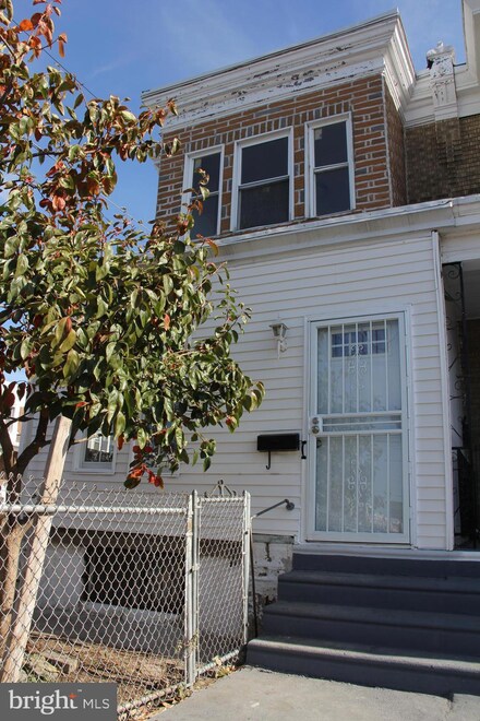 4857 B St, Philadelphia, PA 19120