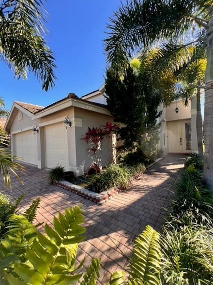5512 Albin Dr, Greenacres, FL 33463
