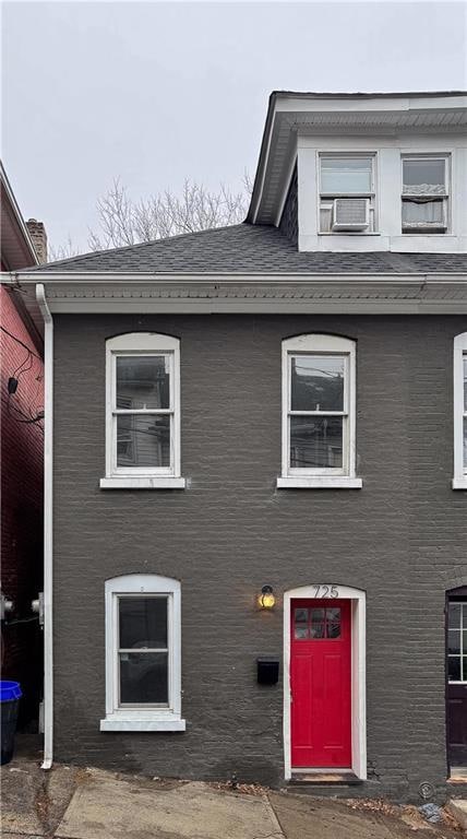 725 Pine St, Easton, PA 18042