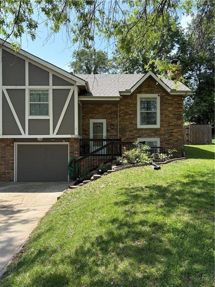 1734 N 78th St, Kansas City, KS 66112