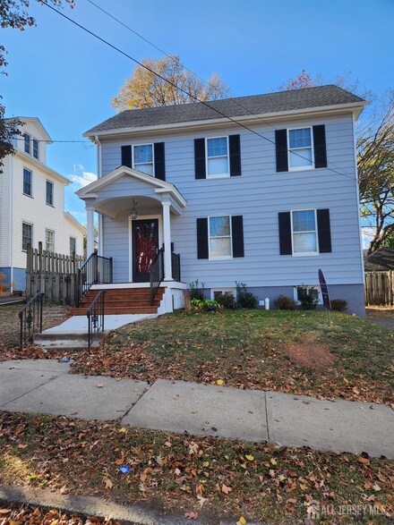 48 Redmond St, New Brunswick, NJ 08901