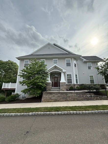 1 Sampson Terrace Unit 801, Danbury, CT 06810