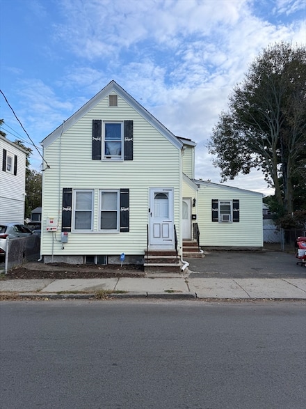 16 Linden St, Lynn, MA 01905