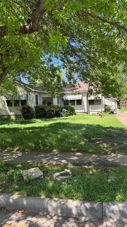 3007 Kinmore St, Dallas, TX 75223