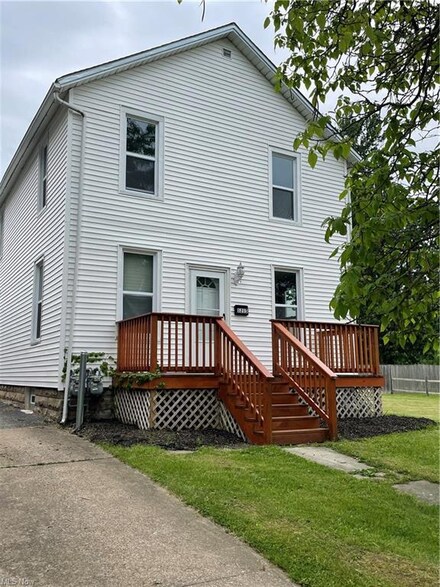 1215 W 22nd St, Lorain, OH 44052
