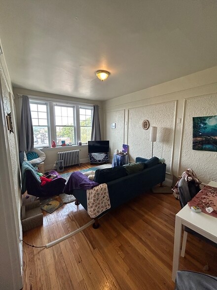 1691 Commonwealth Ave Unit 32, Brighton, MA 02135